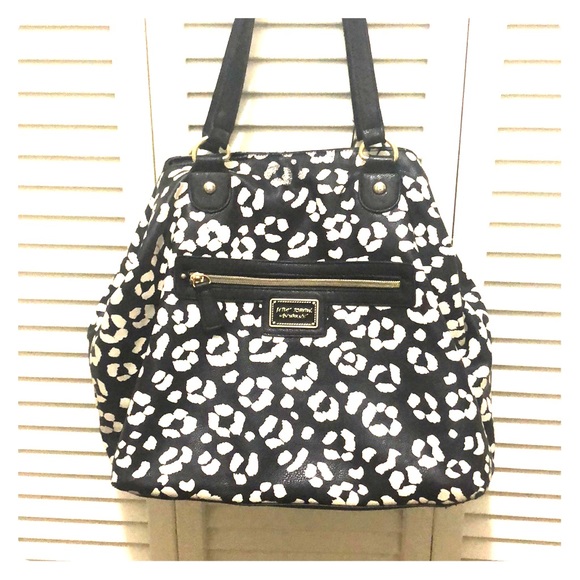 Betsey Johnson Handbags - Betsey Johnson Black and White Leopard Large Purse